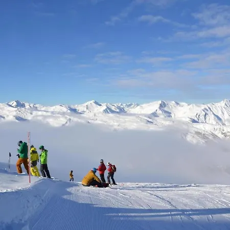 Alluring In The Heart Of Valley Apartment