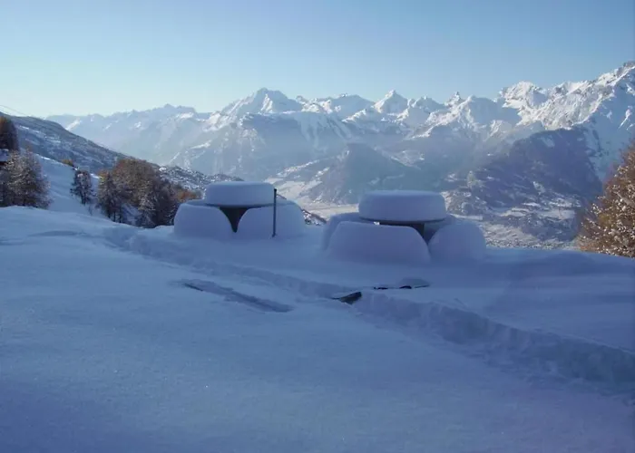 Alluring In The Heart Of Valley 아파트